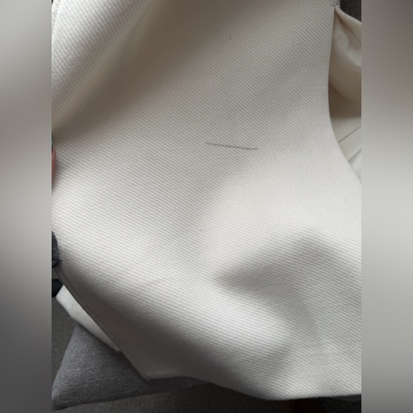 H&M Elegant Cream Coat - Picture 6 of 6